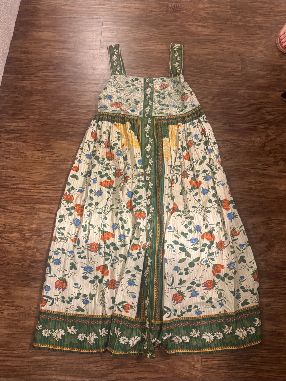 NWOT Caroline constas dress size medium